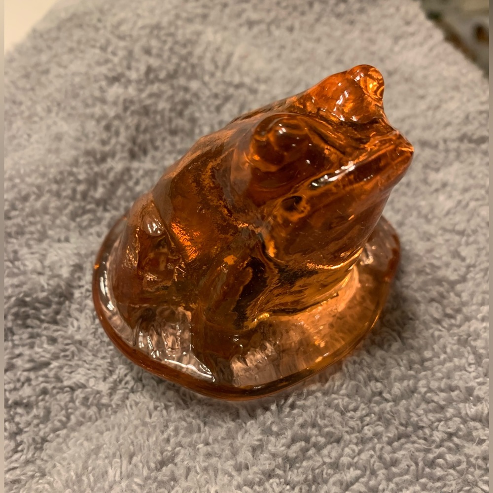 Vintage Pilgrim glass frog paperweight pink